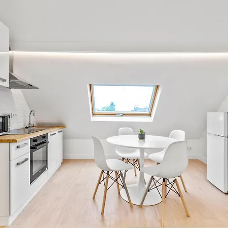 Duplex In The Heart Of Center For 4 People 아파트